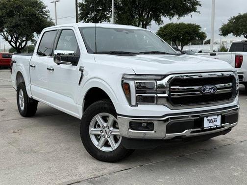 Oxford White 2025 Ford F-150 Lariat