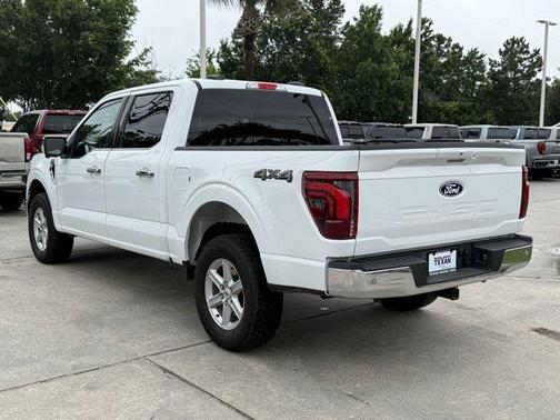 Oxford White 2025 Ford F-150 Lariat