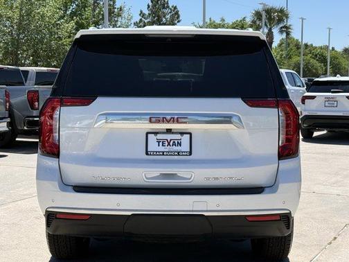 White Frost Tri-Coat 2024 GMC Yukon Denali