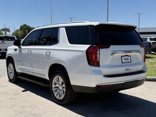 White Frost Tri-Coat 2024 GMC Yukon Denali