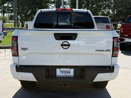 Glacier White 2022 Nissan Frontier PRO-4X