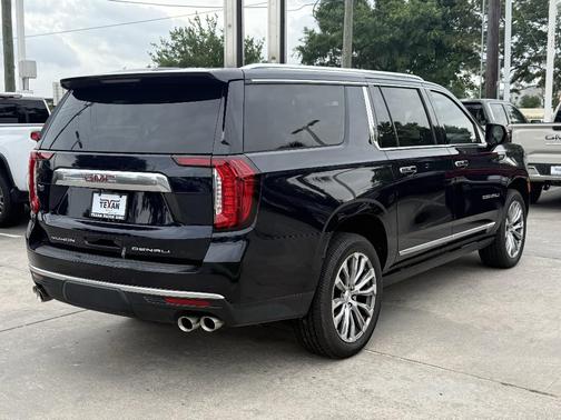 Midnight Blue Metallic 2021 GMC Yukon XL Denali