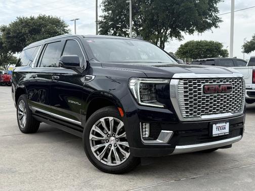 Midnight Blue Metallic 2021 GMC Yukon XL Denali