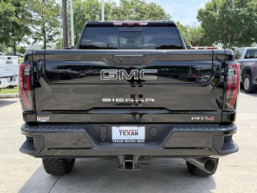 Onyx Black 2026 GMC Sierra 2500 AT4