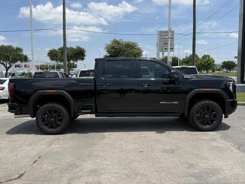 Onyx Black 2026 GMC Sierra 2500 AT4