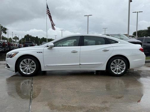 Summit White 2018 Buick LaCrosse Premium