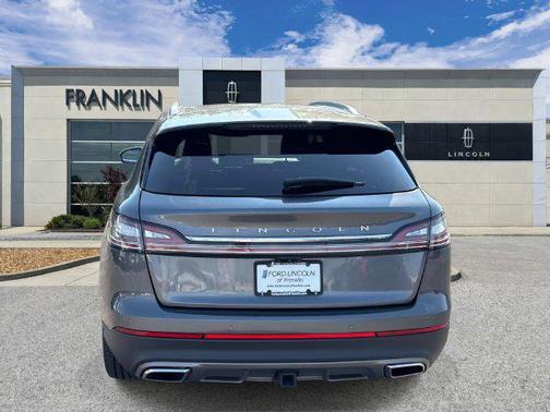 Asher Gray Metallic Clearcoat 2023 Lincoln Nautilus Reserve
