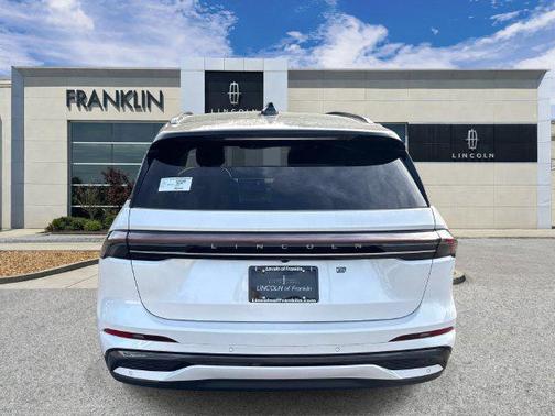 Platinum 2026 Lincoln Nautilus Reserve