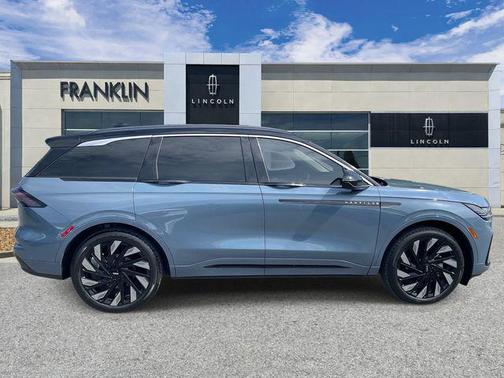 Whisper Blue Metallic Clearcoat 2025 Lincoln Nautilus Black Label