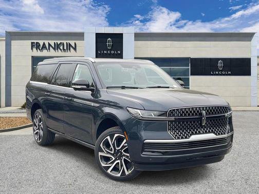 Flight Blue Metallic Clearcoat 2026 Lincoln Navigator Reserve