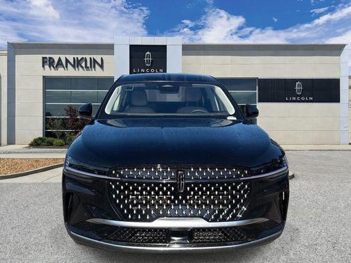 Infinite Black Metallic Clearcoat 2026 Lincoln Nautilus Premiere