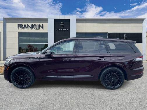 Diamond Red Metallic Tinted Clearcoat 2024 Lincoln Aviator Black Label AWD