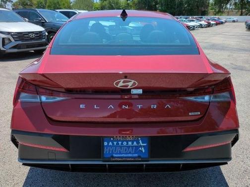 2025 Hyundai ELANTRA HEV Limited