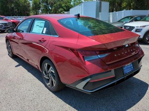 2025 Hyundai ELANTRA HEV Limited