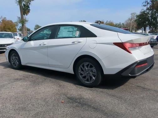 2025 Hyundai ELANTRA HEV Blue