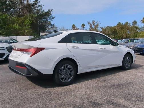 2025 Hyundai ELANTRA HEV Blue