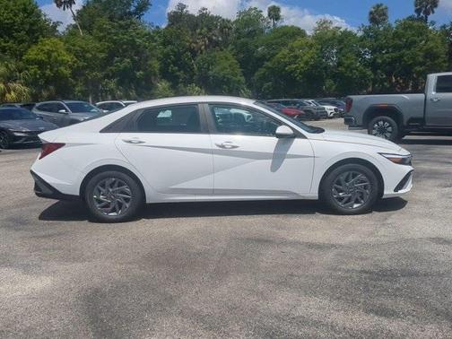 2025 Hyundai ELANTRA HEV Blue