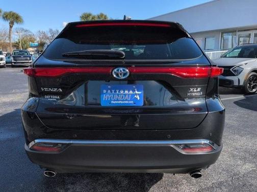 2022 Toyota Venza XLE