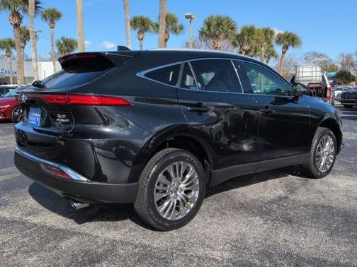 2022 Toyota Venza XLE