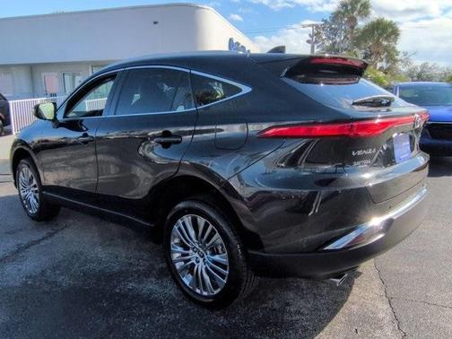 2022 Toyota Venza XLE