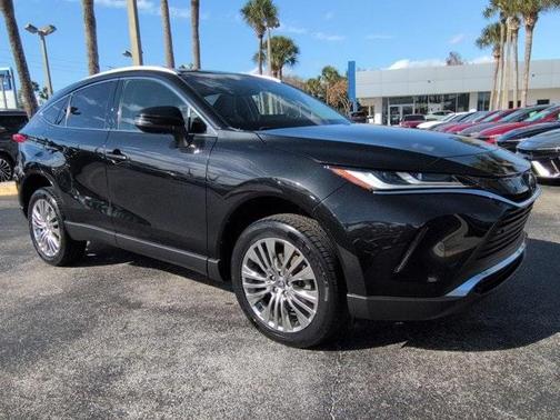 2022 Toyota Venza XLE