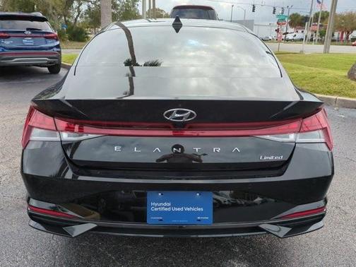 2023 Hyundai ELANTRA Limited