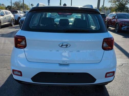 2025 Hyundai VENUE Limited