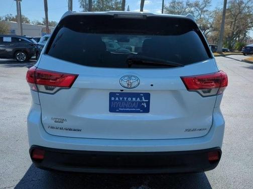 2019 Toyota Highlander 