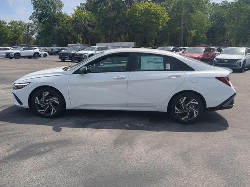 2025 Hyundai ELANTRA HEV SEL Sport