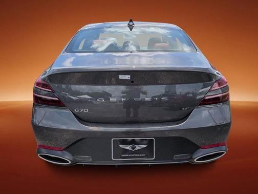 Makalu Gray 2026 Genesis G70 3.3T Sport Prestige