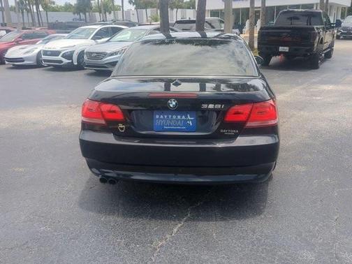 2009 BMW 328 i