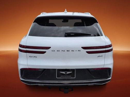Uyuni White 2026 Genesis GV70 2.5T Advanced