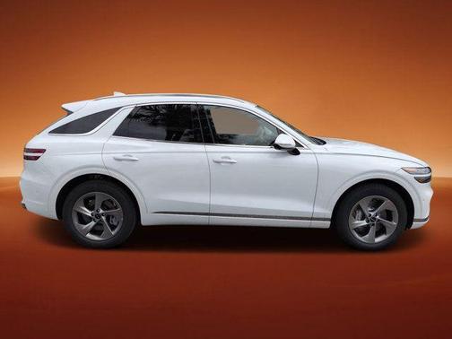 Uyuni White 2026 Genesis GV70 2.5T Advanced