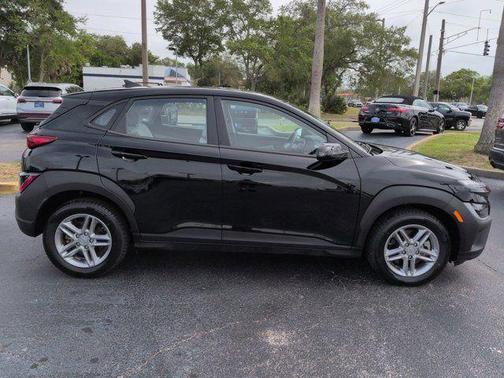 2023 Hyundai KONA SE