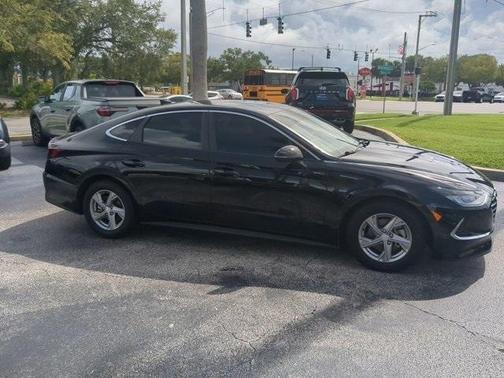 2023 Hyundai SONATA SE