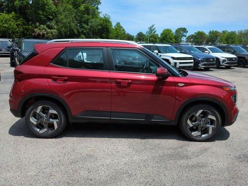 2025 Hyundai VENUE Limited