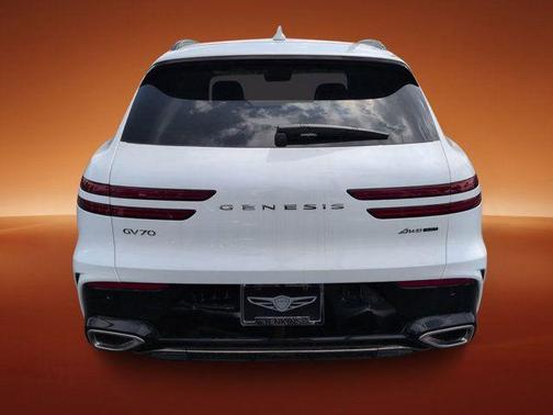 Uyuni White 2026 Genesis GV70 3.5T Sport Advanced