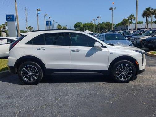 2024 Cadillac XT4 Sport