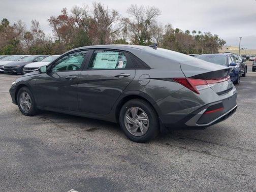 Amazon Gray 2026 Hyundai ELANTRA SE