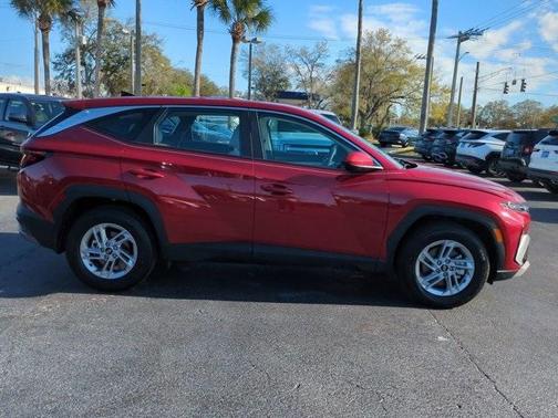 2025 Hyundai TUCSON SE