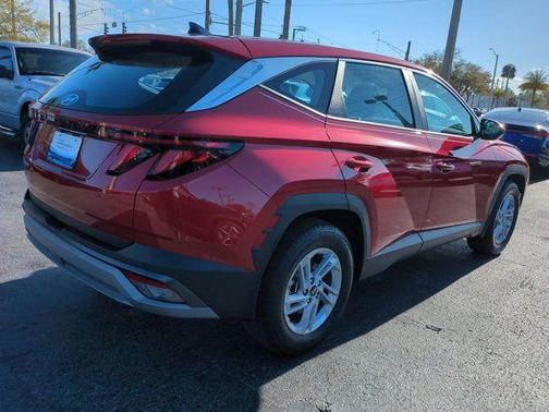 2025 Hyundai TUCSON SE