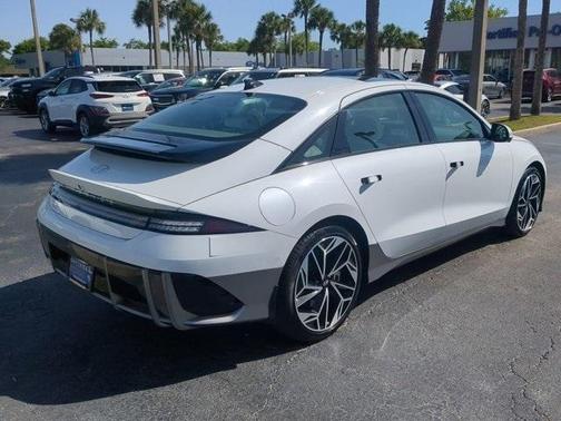 2025 Hyundai IONIQ 6 Limited