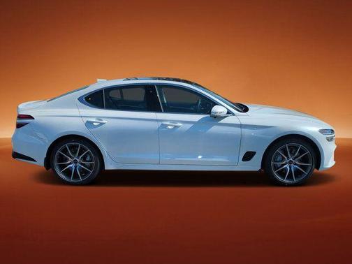 2026 Genesis G70 PRESTIGE