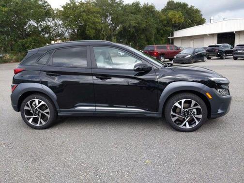 2022 Hyundai KONA Limited