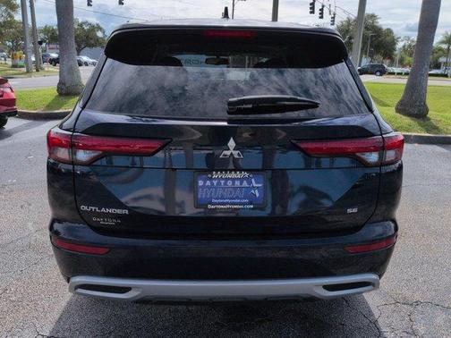 Cosmic Blue Metallic 2023 Mitsubishi Outlander SE