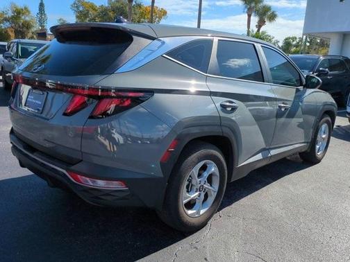 2024 Hyundai TUCSON SE