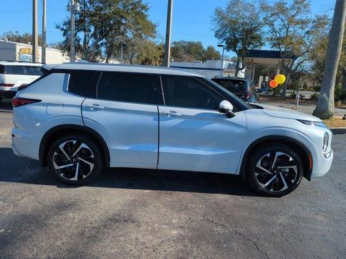 2022 Mitsubishi Outlander SEL