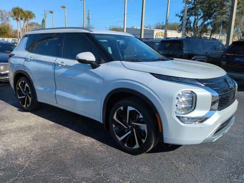 2022 Mitsubishi Outlander SEL