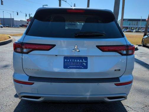 2022 Mitsubishi Outlander SEL