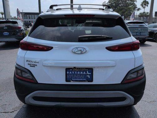 Lunar White 2022 Hyundai KONA SEL